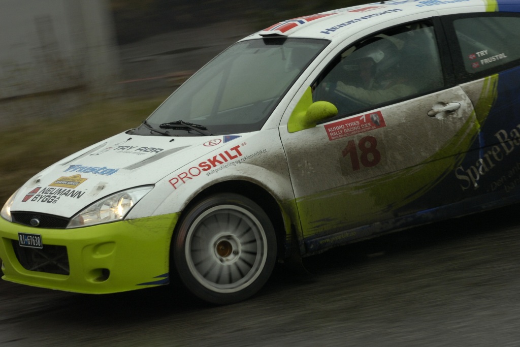 Pål Try er giver den gas ved RMB Danmark Rallysprint